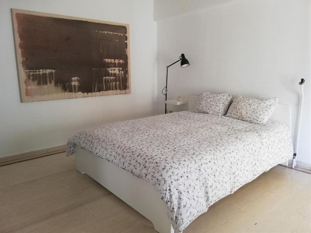 5Th Floor Apartment With Balcony Афины Экстерьер фото